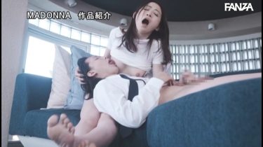 旦那の部下に乳首調教されて幸せを感じてしまった変態乳首妻 水戸かな